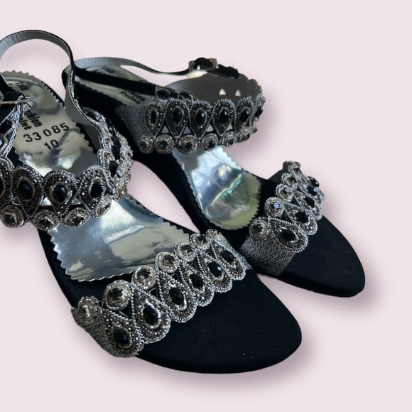 Women Fancy Heel/Sandal Wear - Picture 3 of 6